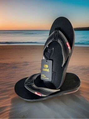 ECKO UNLTD. Men’s Size 8 Braided Flip Flops Sandals. Multicolor. New with Tags.